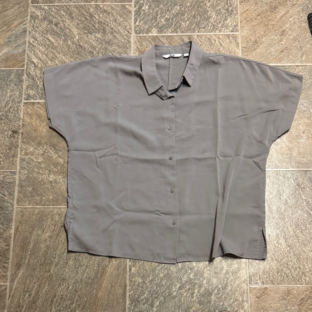 Uniqlo Gray Women's Top